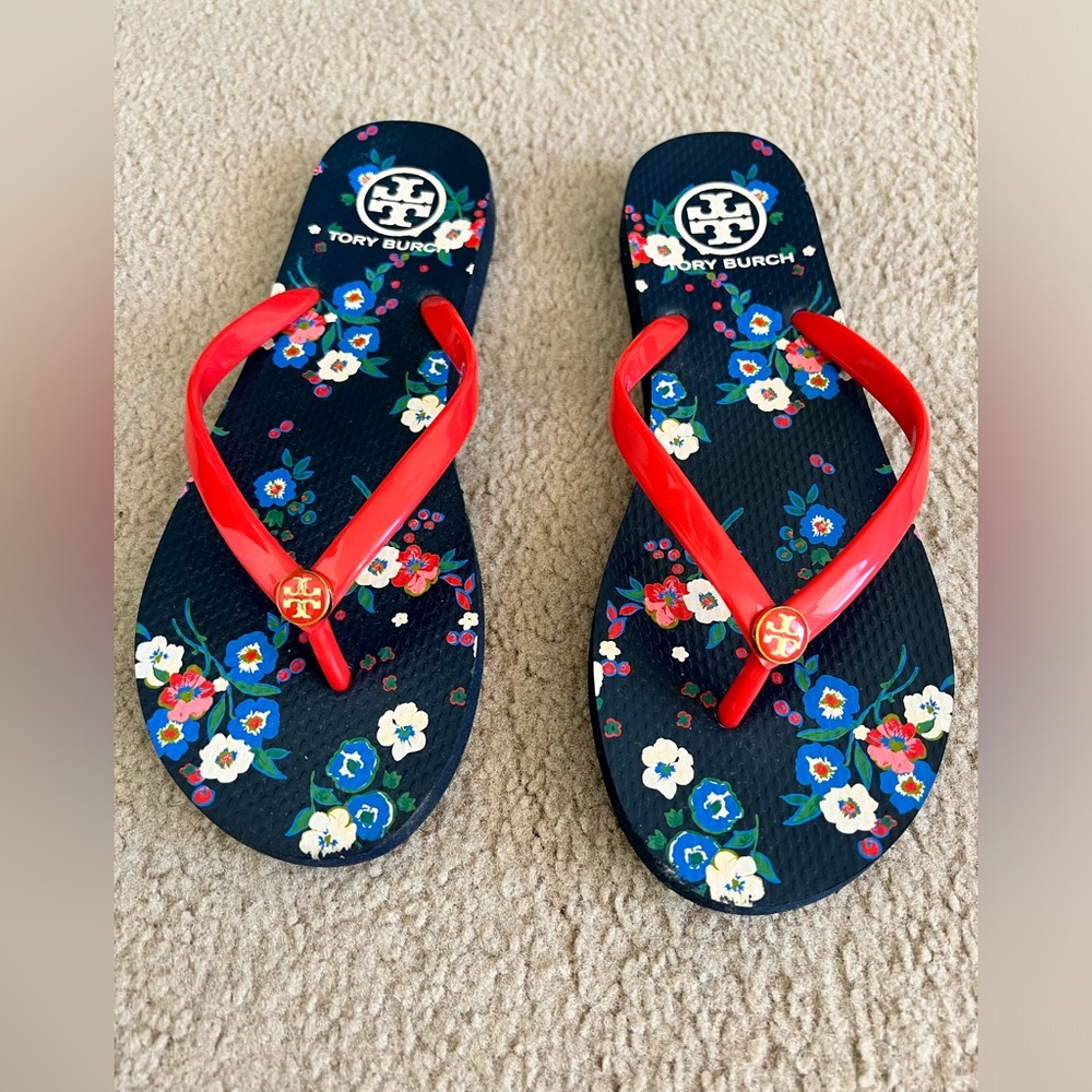 Tory Burch Rubber Flip Flop Sandals Blue with red trim and flowers Size 9